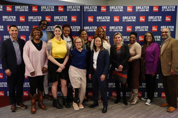 Group shot of all Final Pitch 2022 participants
