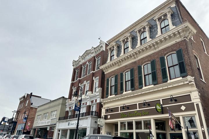 A photo of Main Steet in Washington, Missouri