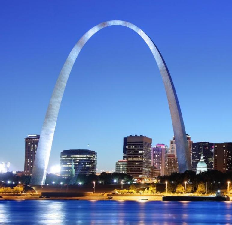 Landscape shot of Downtown St. Louis, focusing on the Arch